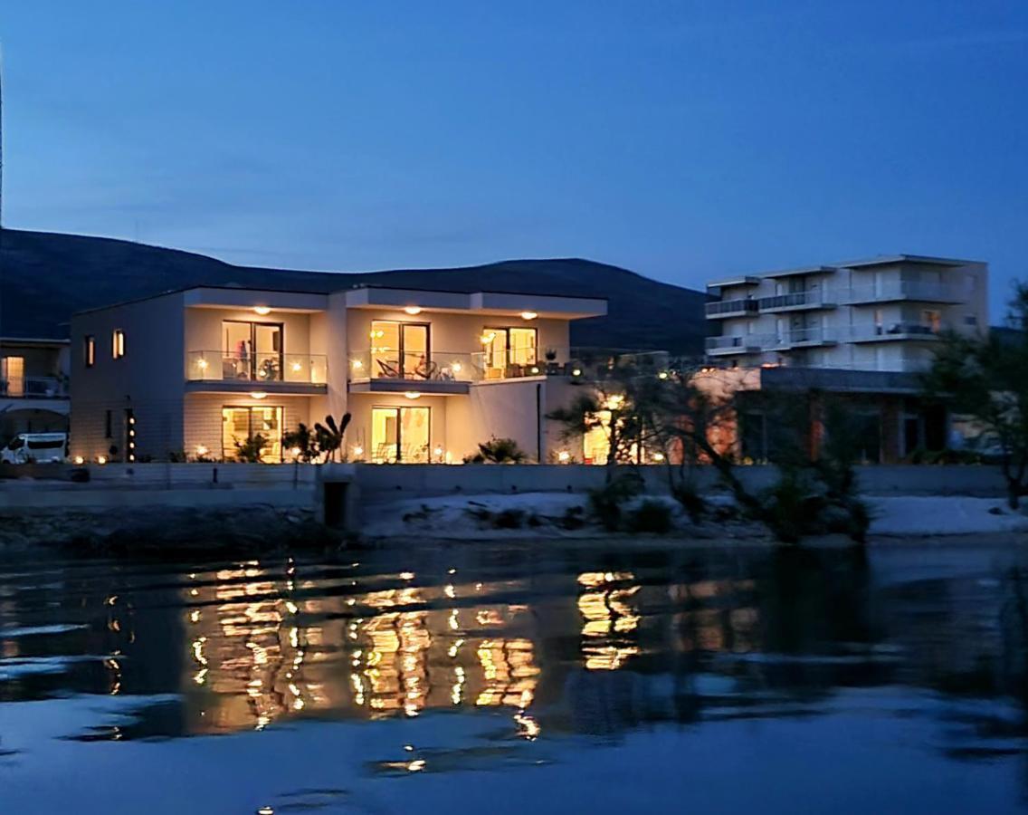Infinity Residence 特罗吉尔 外观 照片